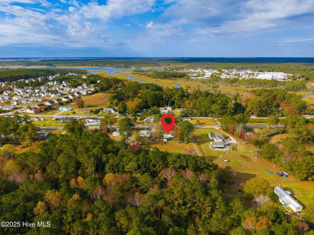 2388 N Highway 101, Beaufort, NC 28516