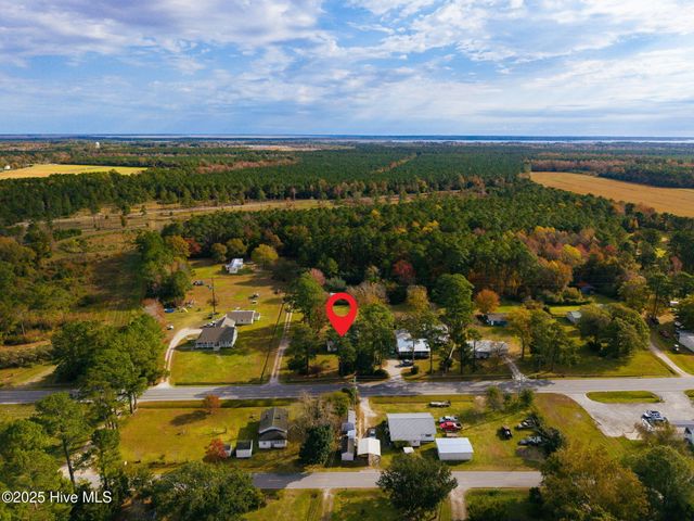 2388 N Highway 101, Beaufort, NC 28516