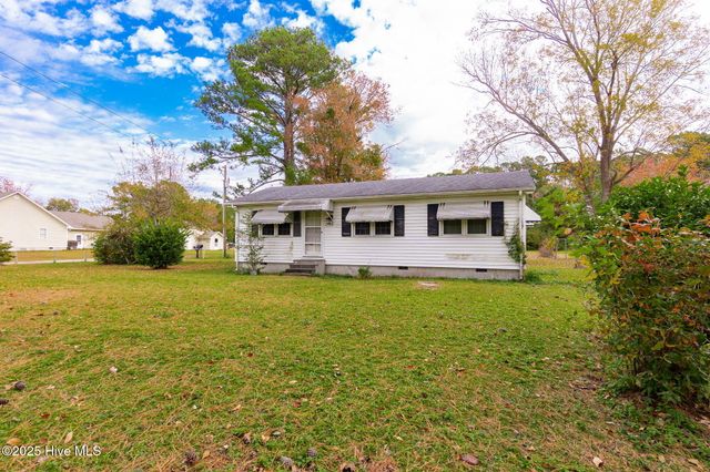 2388 N Highway 101, Beaufort, NC 28516