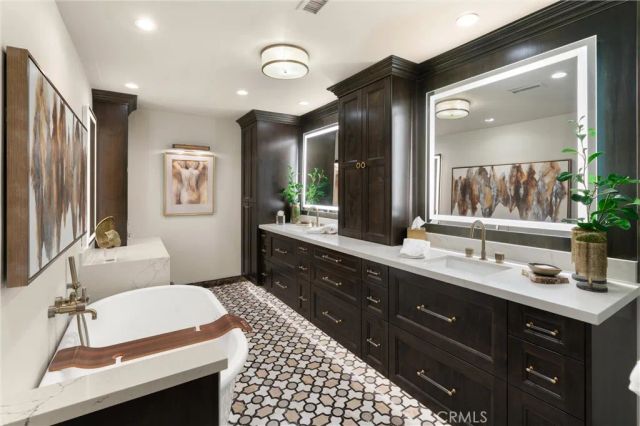 2065 Phalarope Court, Costa Mesa, CA 92626