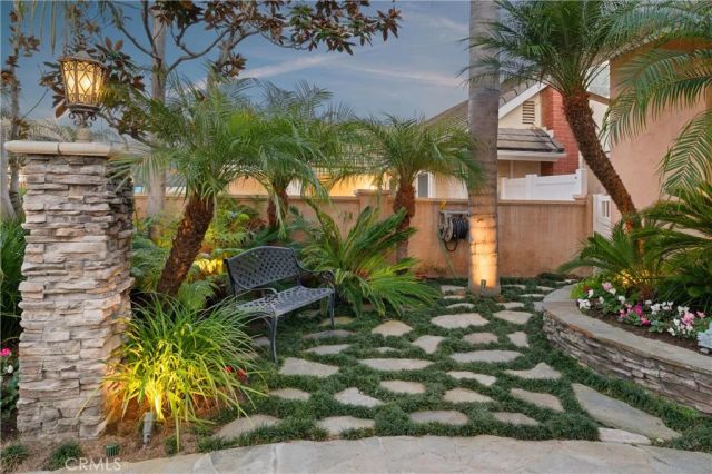 2065 Phalarope Court, Costa Mesa, CA 92626