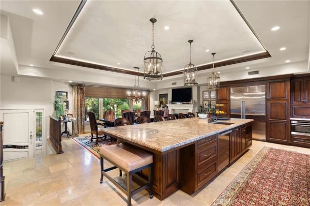 2065 Phalarope Court, Costa Mesa, CA 92626