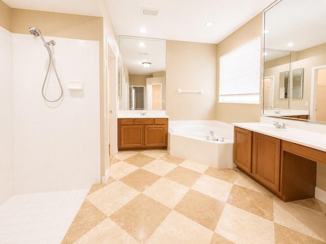 8650 TARA OAKS COURT, Orlando, FL 32836