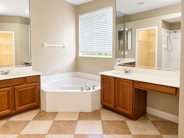 8650 TARA OAKS COURT, Orlando, FL 32836
