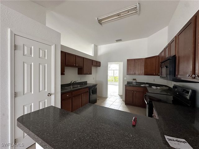 331 NE 23rd ST, Cape Coral, FL 33909