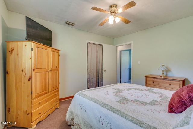 2251 Siam Road, Elizabethton, TN 37643