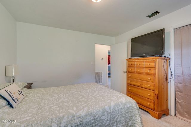 2251 Siam Road, Elizabethton, TN 37643