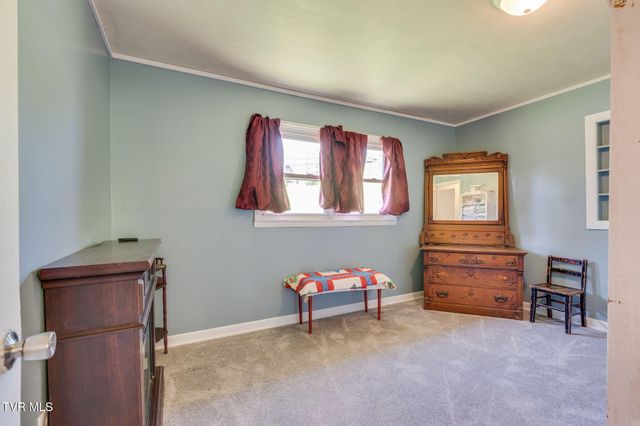 2251 Siam Road, Elizabethton, TN 37643