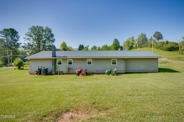 2251 Siam Road, Elizabethton, TN 37643