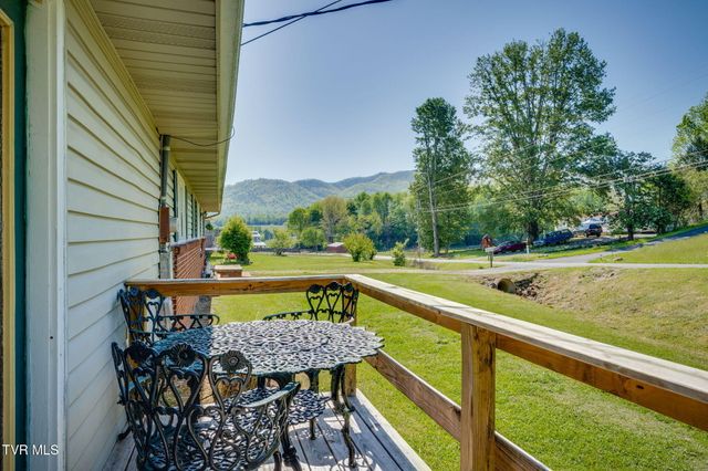 2251 Siam Road, Elizabethton, TN 37643