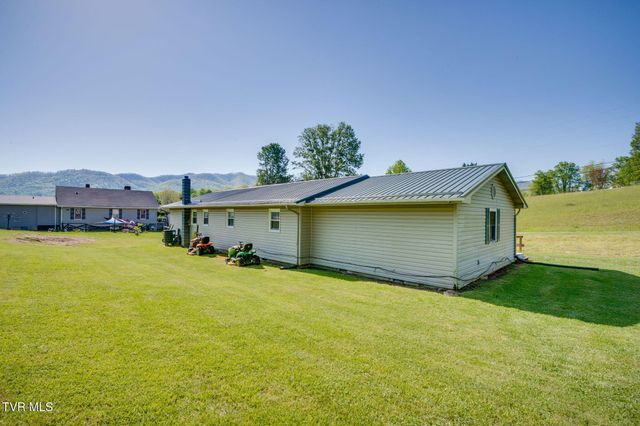 2251 Siam Road, Elizabethton, TN 37643