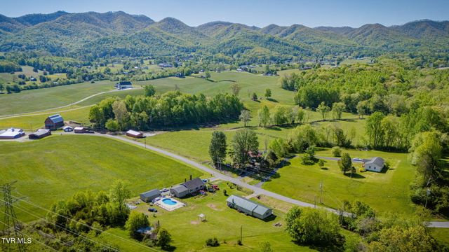 2251 Siam Road, Elizabethton, TN 37643