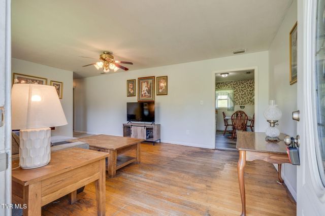 2251 Siam Road, Elizabethton, TN 37643