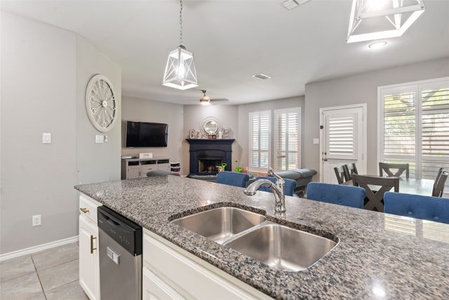 2401 Windhaven Drive, Denton, TX 76210