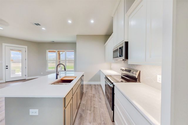 2667 VZ County Road 3820, Wills Point, TX 75169