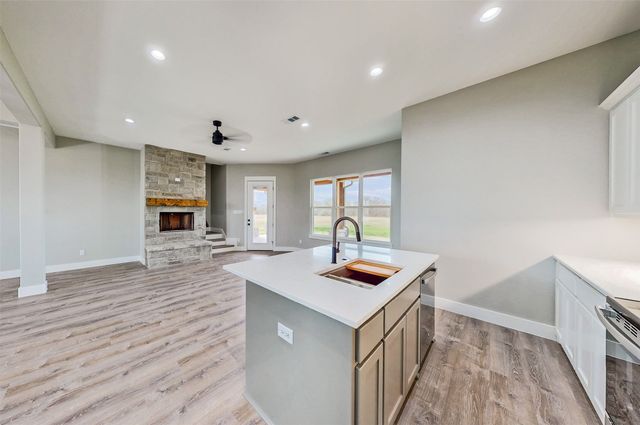 2667 VZ County Road 3820, Wills Point, TX 75169