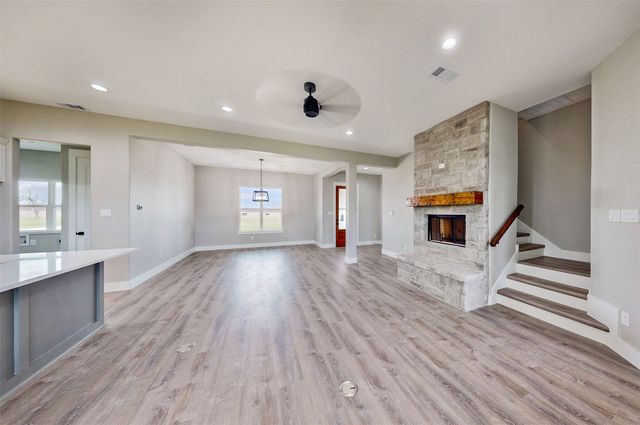 2667 VZ County Road 3820, Wills Point, TX 75169