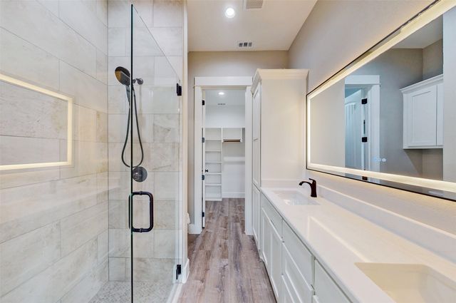 2667 VZ County Road 3820, Wills Point, TX 75169