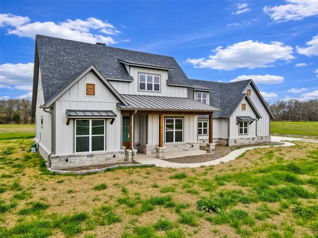 2667 VZ County Road 3820, Wills Point, TX 75169