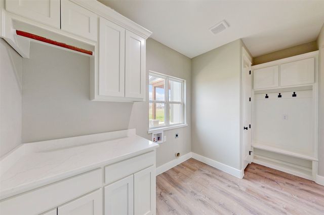 2667 VZ County Road 3820, Wills Point, TX 75169