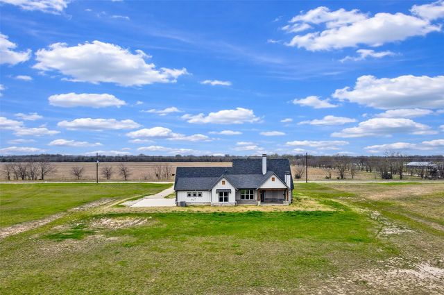 2667 VZ County Road 3820, Wills Point, TX 75169