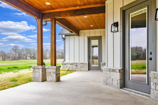 2667 VZ County Road 3820, Wills Point, TX 75169