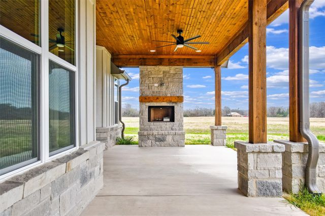 2667 VZ County Road 3820, Wills Point, TX 75169