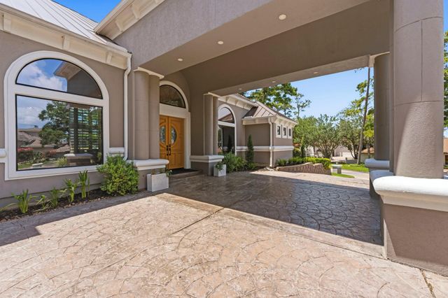 178 Promenade Street E, Montgomery, TX 77356