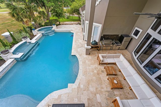 178 Promenade Street E, Montgomery, TX 77356