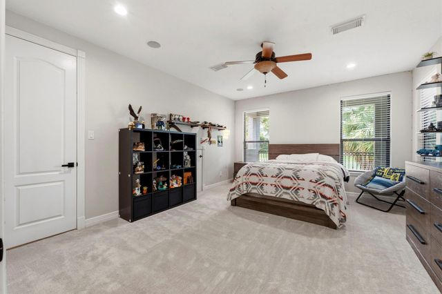 178 Promenade Street E, Montgomery, TX 77356