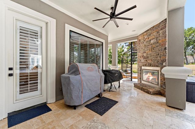 178 Promenade Street E, Montgomery, TX 77356