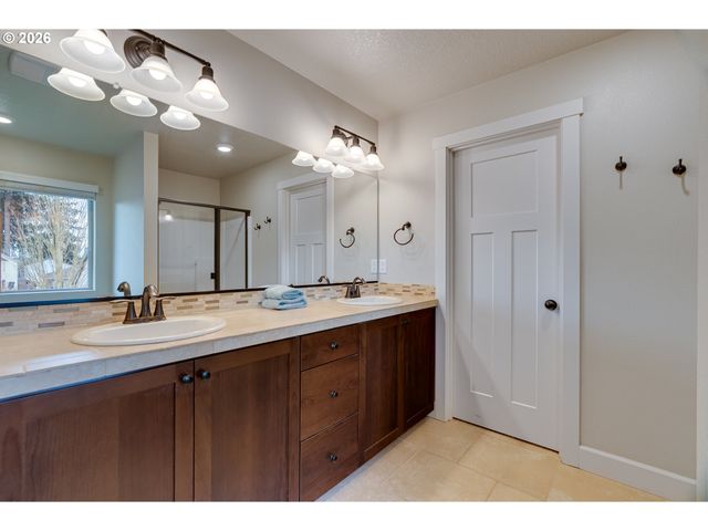 12813 Ne 102ND St, Vancouver, WA 98682