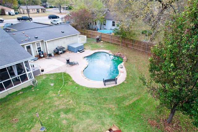 2702 W 2nd Avenue, Corsicana, TX 75110