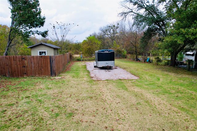 2702 W 2nd Avenue, Corsicana, TX 75110