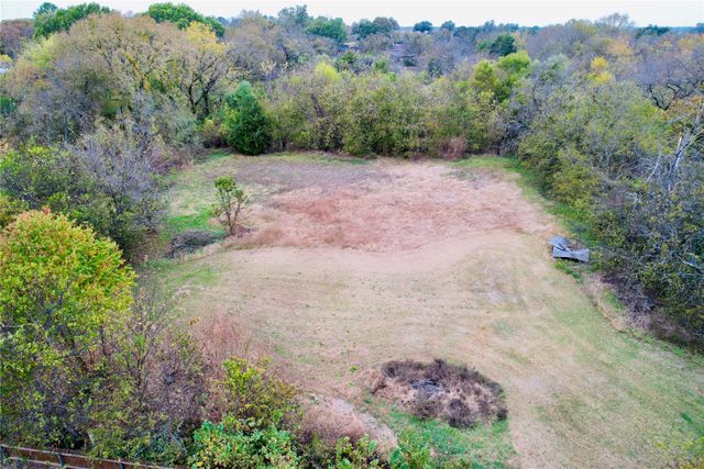 2702 W 2nd Avenue, Corsicana, TX 75110