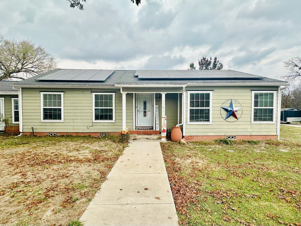 2702 W 2nd Avenue, Corsicana, TX 75110