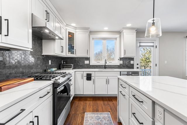 11 James Coffin Way 11, Middleton, MA 01949