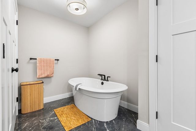 11 James Coffin Way 11, Middleton, MA 01949