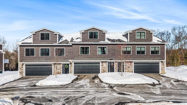 11 James Coffin Way 11, Middleton, MA 01949