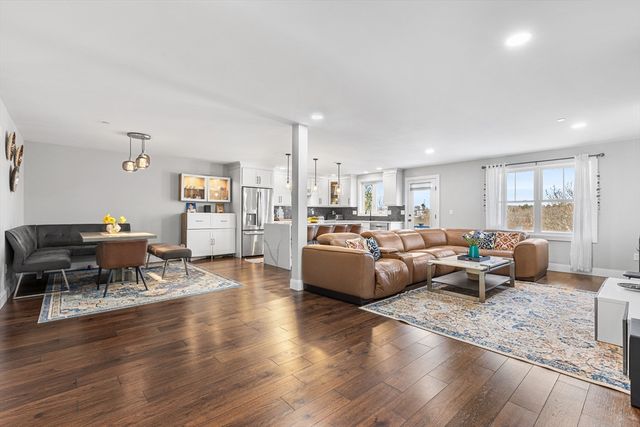 11 James Coffin Way 11, Middleton, MA 01949