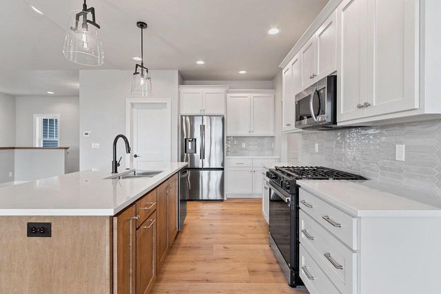 1406 DIVINITY DRIVE, De Pere, WI 54115