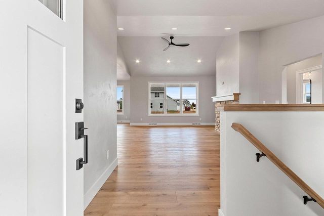 1406 DIVINITY DRIVE, De Pere, WI 54115