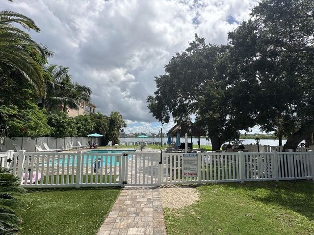 5955 MIDNIGHT PASS ROAD 21E, Sarasota, FL 34242