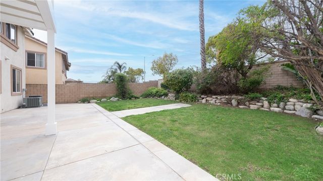 5916 Wilshire Drive, Fontana, CA 92336