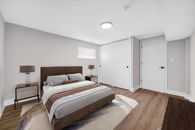 2250 E 92nd Place, Chicago, IL 60617