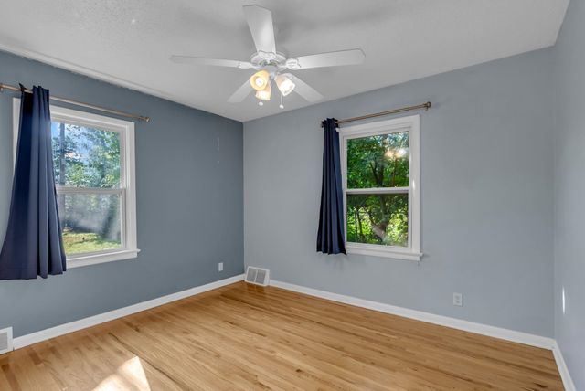 2660 N Erie Ave, Wichita, KS 67219