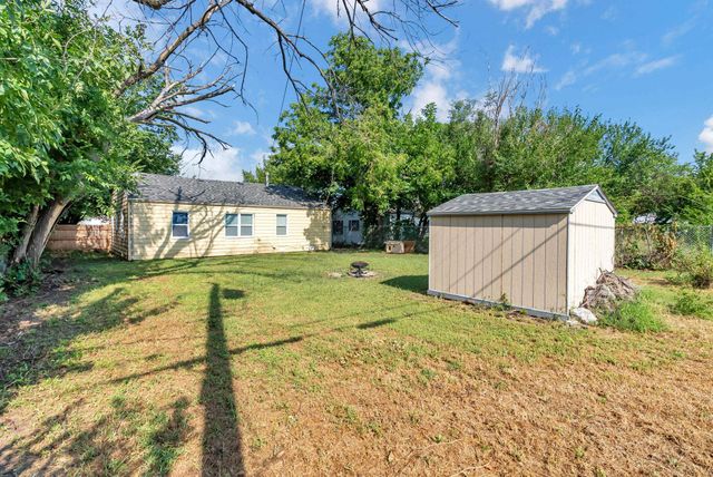 2660 N Erie Ave, Wichita, KS 67219