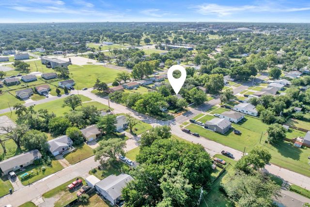 2660 N Erie Ave, Wichita, KS 67219