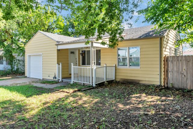 2660 N Erie Ave, Wichita, KS 67219