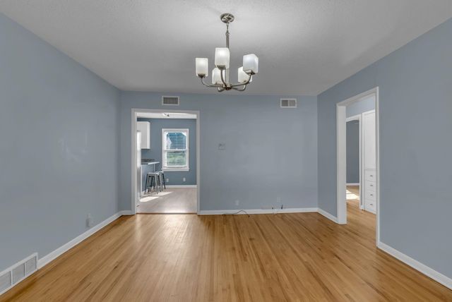 2660 N Erie Ave, Wichita, KS 67219